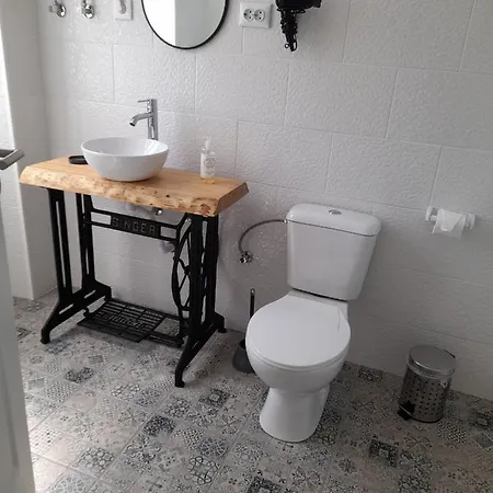 Casa Chanel בית הארחה פיגואיירה דה פוז